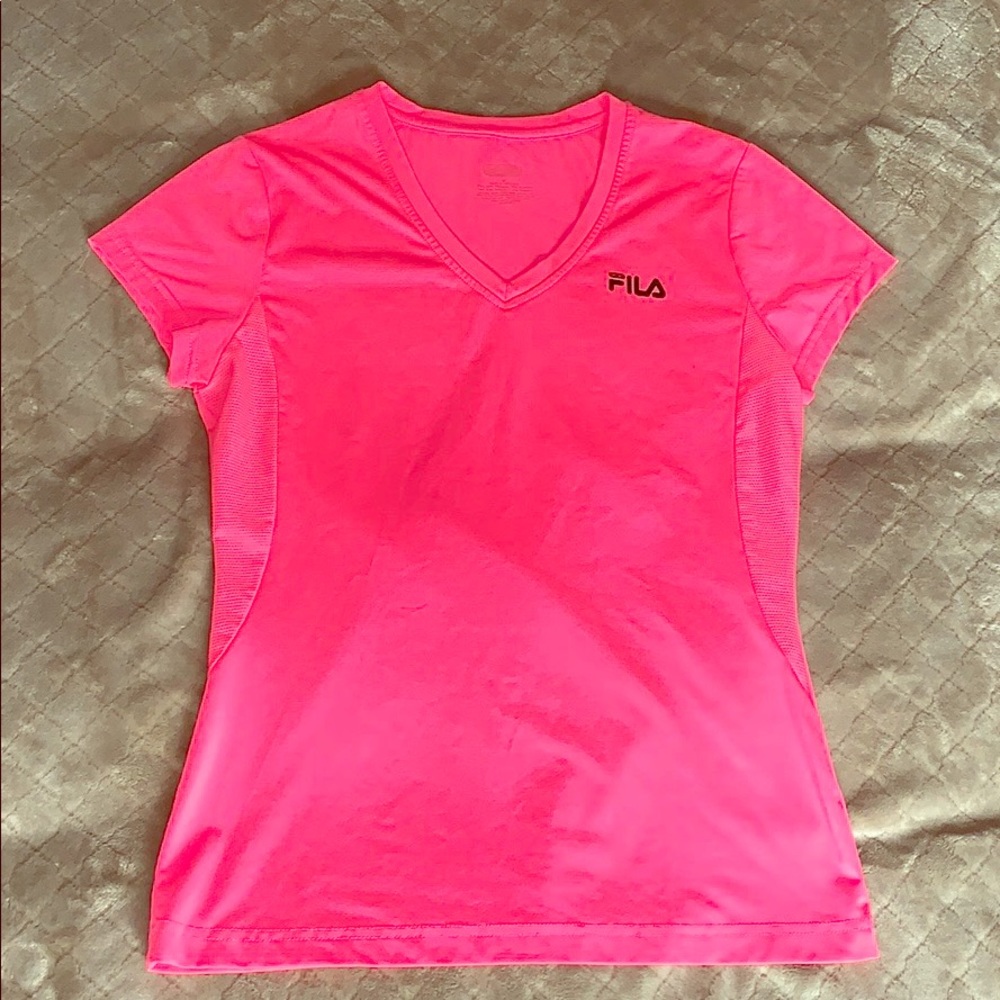 π§π½ββοΈπFILA active shirt πΊπ§π»ββοΈ - Picture 2 of 4